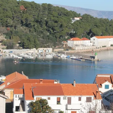 Palma Jelsa (Hvar)